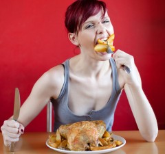 Những thói quen xấu làm ảnh hưởng tiêu cực đến cân nặng và sức khỏe